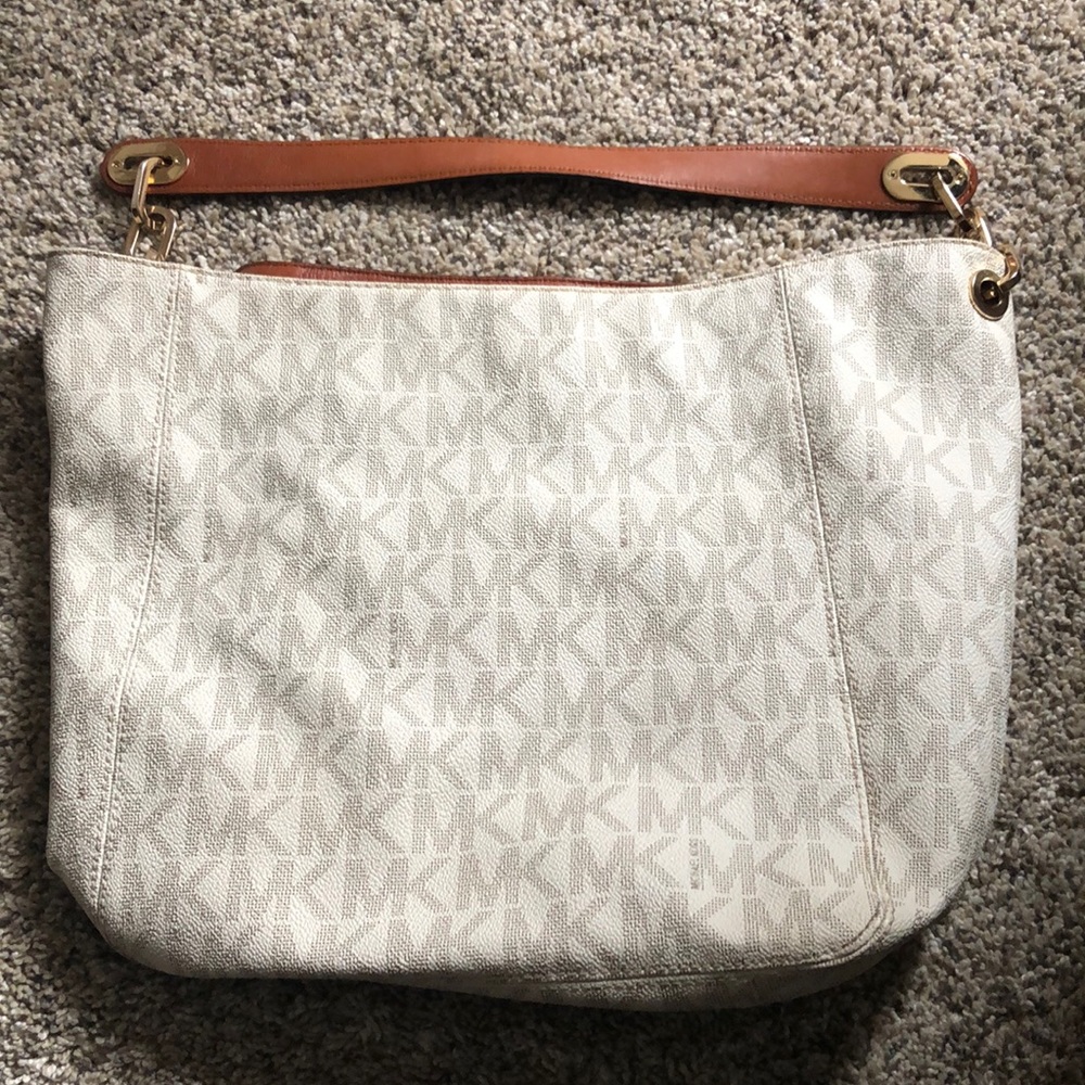 Michael Kors purse
